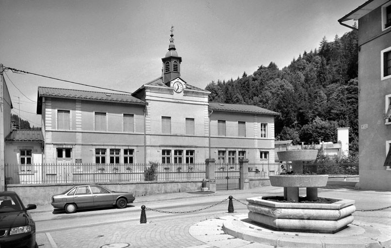 Ecole maternelle du Bas. © Région Bourgogne-Franche-Comté, Inventaire du patrimoine