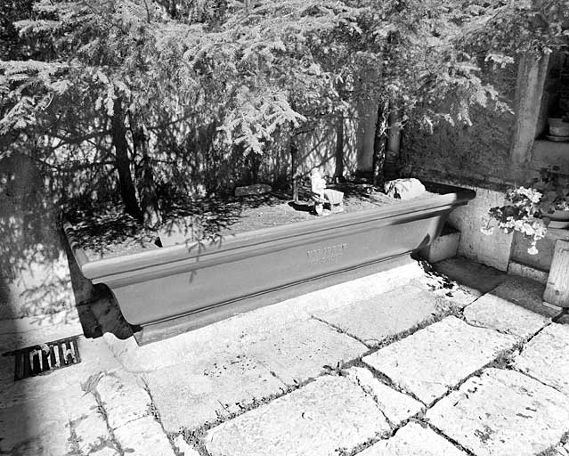 Abreuvoir. © Région Bourgogne-Franche-Comté, Inventaire du patrimoine Abreuvoir. © Région Bourgogne-Franche-Comté, Inventaire du patrimoine