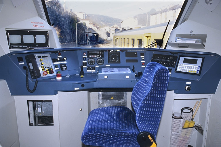 Intérieur : poste de conduite (extrémité côté Andelot-en-Montagne). © Région Bourgogne-Franche-Comté, Inventaire du patrimoine