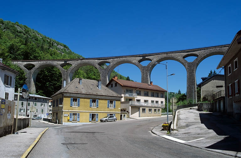 Elévation sur la rue de la République, au sud. © Région Bourgogne-Franche-Comté, Inventaire du patrimoine Elévation sur la rue de la République, au sud. © Région Bourgogne-Franche-Comté, Inventaire du patrimoine