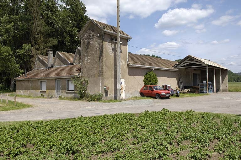 Vue d'ensemble depuis l'ouest. © Région Bourgogne-Franche-Comté, Inventaire du patrimoine