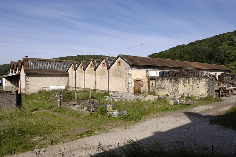 Les ateliers de filature vus depuis l'est. © Région Bourgogne-Franche-Comté, Inventaire du patrimoine