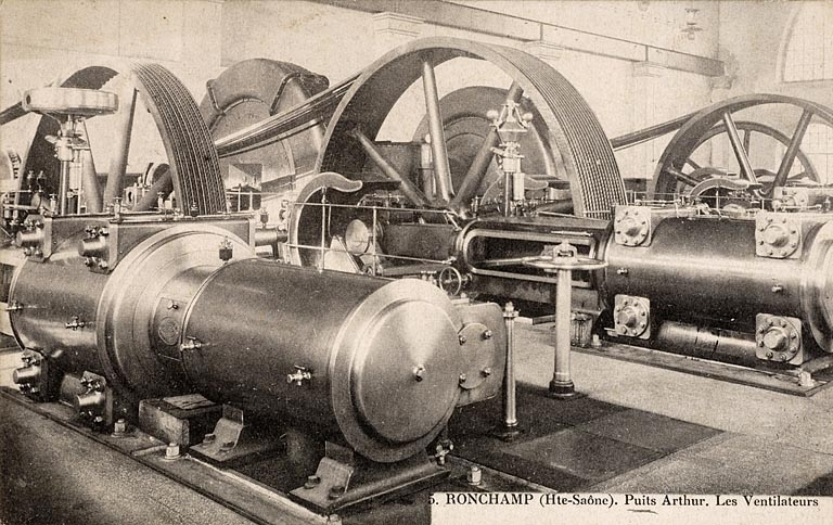 Ronchamp (Hte-Saône). - Puits Arthur. Les ventilateurs. © Région Bourgogne-Franche-Comté, Inventaire du patrimoine Ronchamp (Hte-Saône). - Puits Arthur. Les ventilateurs. © Région Bourgogne-Franche-Comté, Inventaire du patrimoine