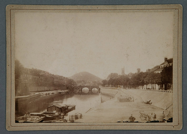 [Vue d'ensemble du port de Strasbourg, du pont Battant et du chemin de halage], limite 19e siècle 20e siècle. © Région Bourgogne-Franche-Comté, Inventaire du patrimoine