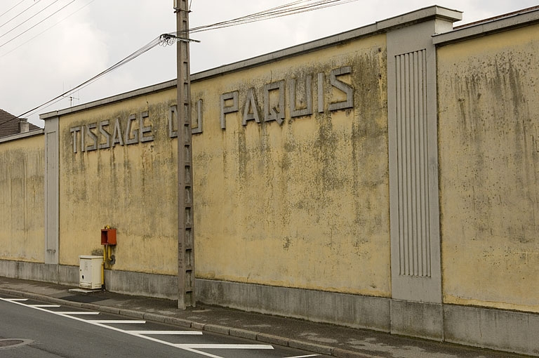 Frontispice Tissage du Paquis. © Région Bourgogne-Franche-Comté, Inventaire du patrimoine
