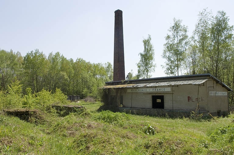 Emplacement de l'ancienne saline. © Région Bourgogne-Franche-Comté, Inventaire du patrimoine Emplacement de l'ancienne saline. © Région Bourgogne-Franche-Comté, Inventaire du patrimoine
