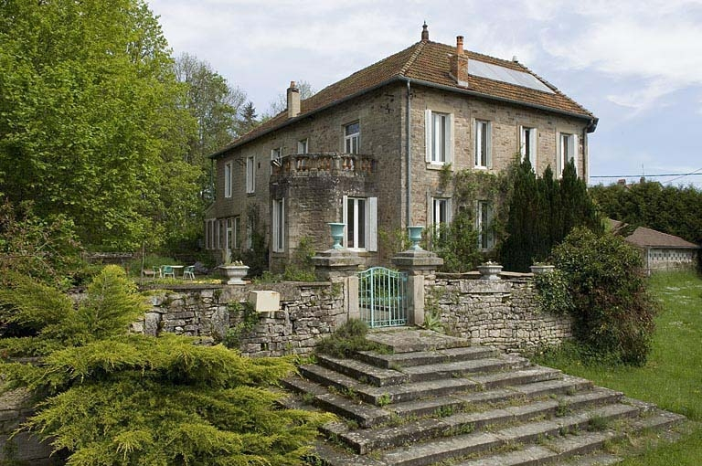 Logement patronal vu de trois quarts. © Région Bourgogne-Franche-Comté, Inventaire du patrimoine