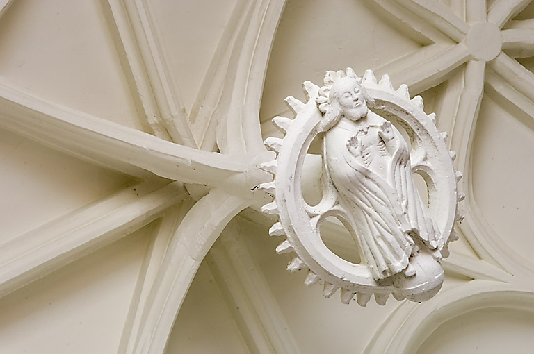 Détail : la clef de voûte. © Région Bourgogne-Franche-Comté, Inventaire du patrimoine