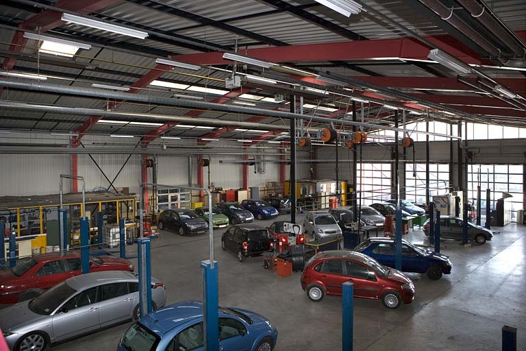 Bâtiment B. Atelier automobile. © Région Bourgogne-Franche-Comté, Inventaire du patrimoine