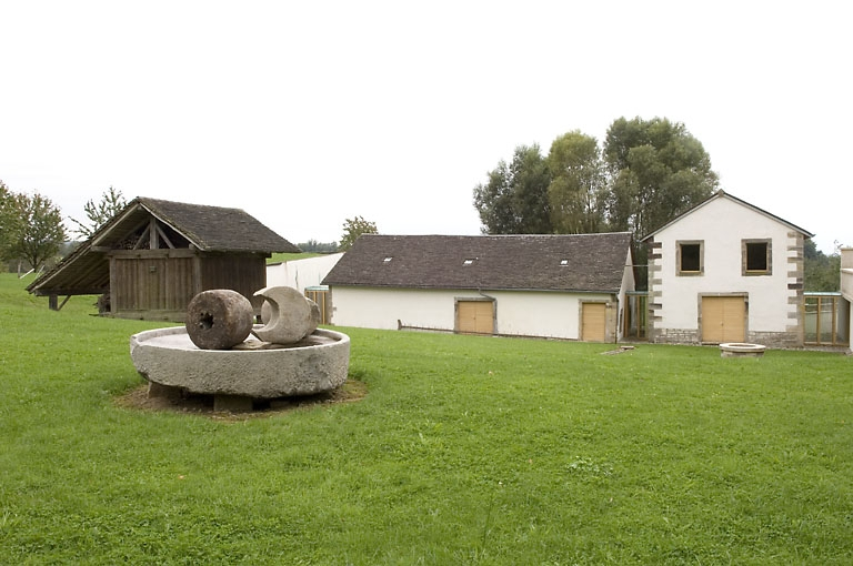 Vue d'ensemble depuis le nord. © Région Bourgogne-Franche-Comté, Inventaire du patrimoine