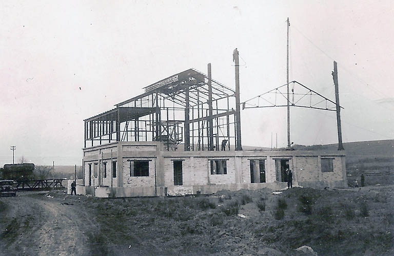 La centrale électrique en construction. © Région Bourgogne-Franche-Comté, Inventaire du patrimoine