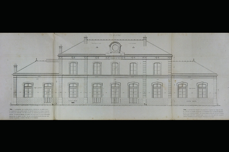 Bâtiment des voyageurs pour Station de 1re classe. Type de la Cie de Paris - Lyon - Méditerranée. C 1 [élévation antérieure], 1880. © Région Bourgogne-Franche-Comté, Inventaire du patrimoine