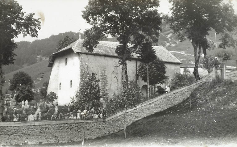 Façades latérale gauche et postérieure. © Région Bourgogne-Franche-Comté, Inventaire du patrimoine