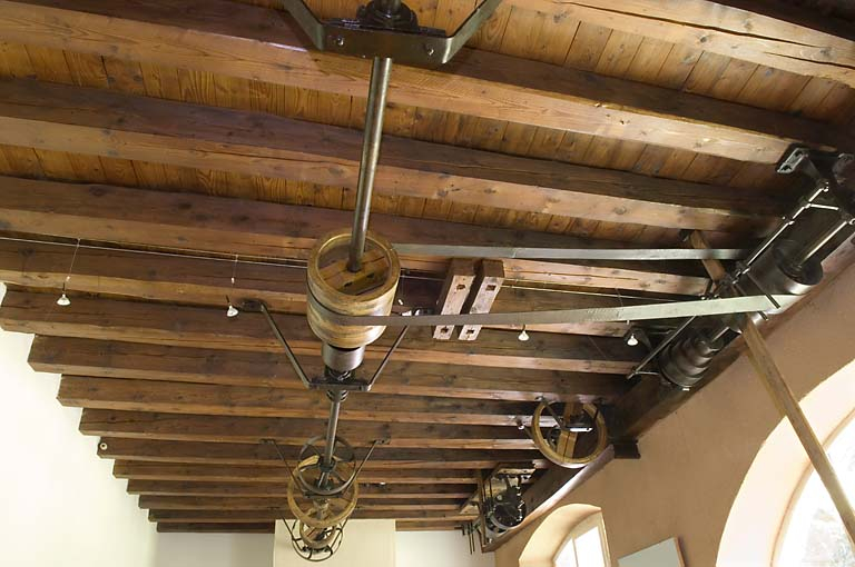 Usine : transmission au plafond. © Région Bourgogne-Franche-Comté, Inventaire du patrimoine