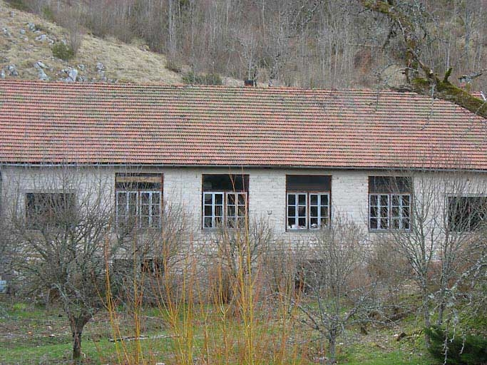 Vue générale de la face latérale de l'usine. © Région Bourgogne-Franche-Comté, Inventaire du patrimoine