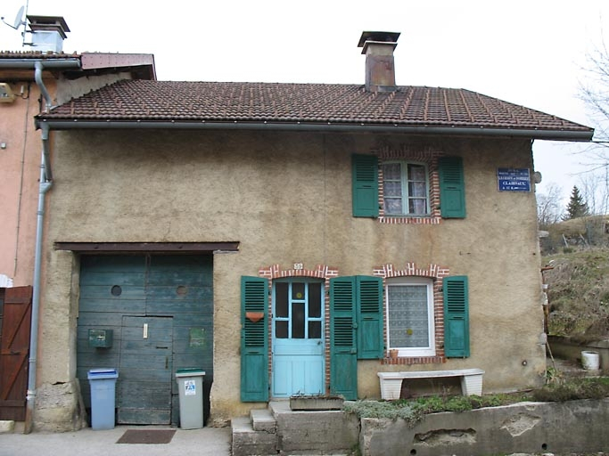 Vue générale de la façade antérieure. © Région Bourgogne-Franche-Comté, Inventaire du patrimoine