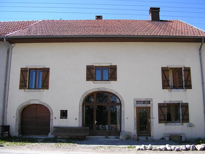 Vue générale sur façade antérieure. © Région Bourgogne-Franche-Comté, Inventaire du patrimoine