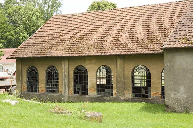 Façade ouest de l'atelier de fonderie. © Région Bourgogne-Franche-Comté, Inventaire du patrimoine Façade ouest de l'atelier de fonderie. © Région Bourgogne-Franche-Comté, Inventaire du patrimoine