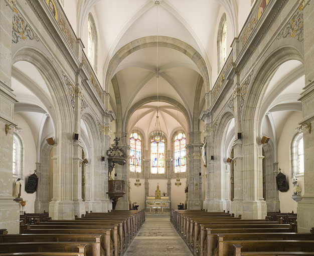 Nef et choeur vus de l'entrée. © Région Bourgogne-Franche-Comté, Inventaire du patrimoine