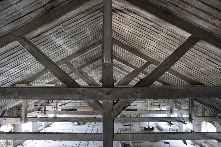 Charpente de l'atelier de préparation de la pâte. Vue de face. © Région Bourgogne-Franche-Comté, Inventaire du patrimoine