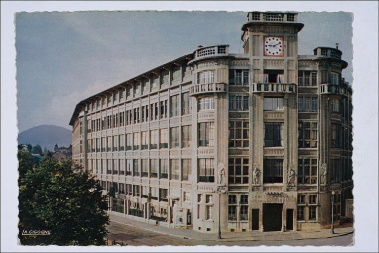 Besançon. - L'Ecole Nationale d'Horlogerie [vue d'ensemble, depuis l'est], décennie 1950. © Région Bourgogne-Franche-Comté, Inventaire du patrimoine
