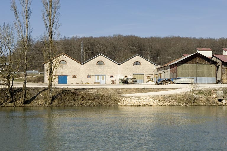 Atelier de fabrication depuis le sud-est. © Région Bourgogne-Franche-Comté, Inventaire du patrimoine