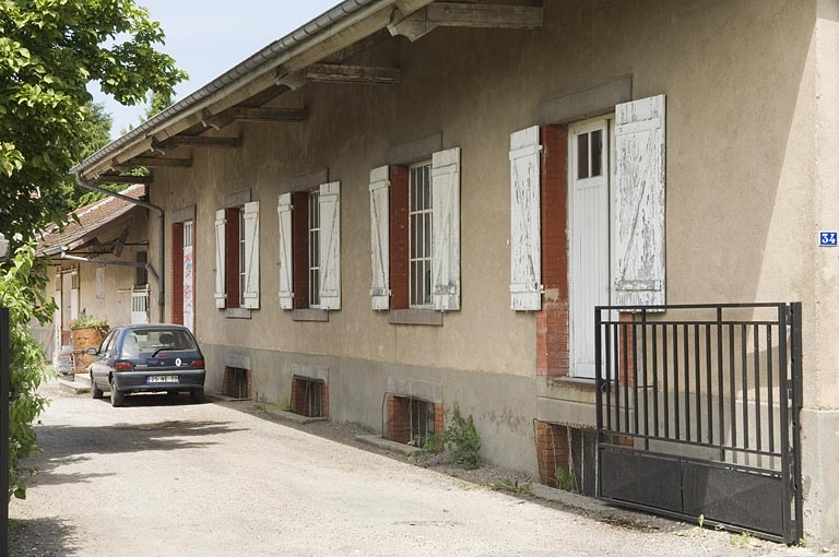 Façade du chai, à l'entrée. © Région Bourgogne-Franche-Comté, Inventaire du patrimoine