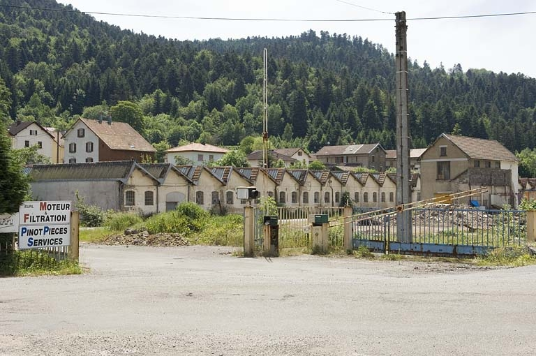 Vue d'ensemble depuis l'entrée. © Région Bourgogne-Franche-Comté, Inventaire du patrimoine