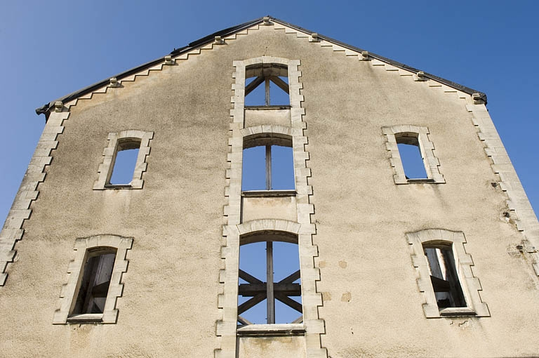 Aile ouest. Pignon sur rue. © Région Bourgogne-Franche-Comté, Inventaire du patrimoine