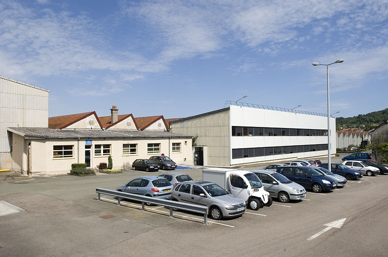 Atelier en rez-de-chaussée et bureaux. © Région Bourgogne-Franche-Comté, Inventaire du patrimoine Atelier en rez-de-chaussée et bureaux. © Région Bourgogne-Franche-Comté, Inventaire du patrimoine