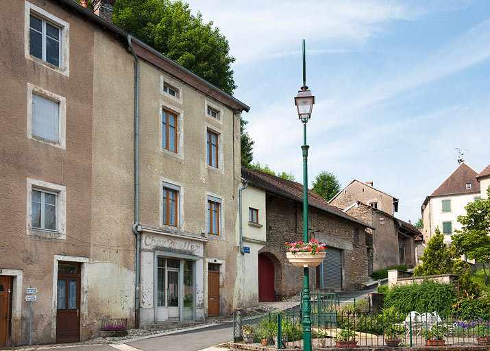 Vue d'ensemble depuis le bas de la Petite Côte. © Région Bourgogne-Franche-Comté, Inventaire du patrimoine