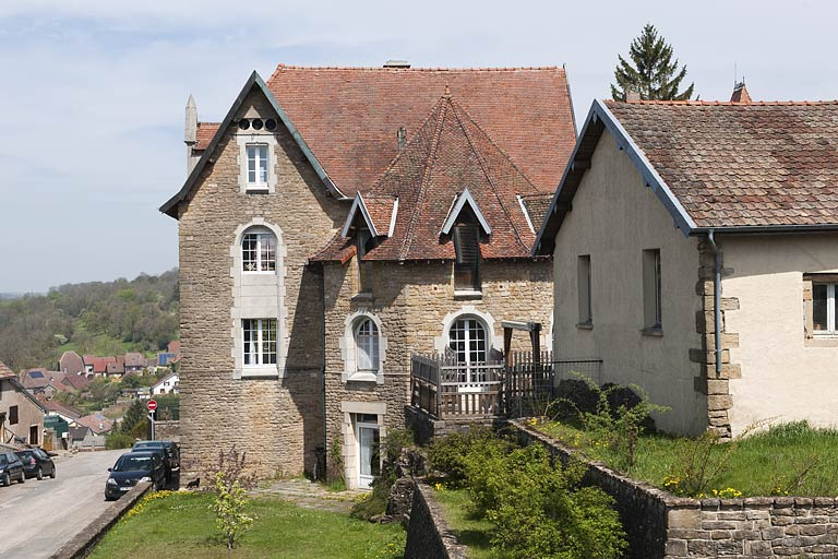 Bâtiment (G), côté rue. © Région Bourgogne-Franche-Comté, Inventaire du patrimoine