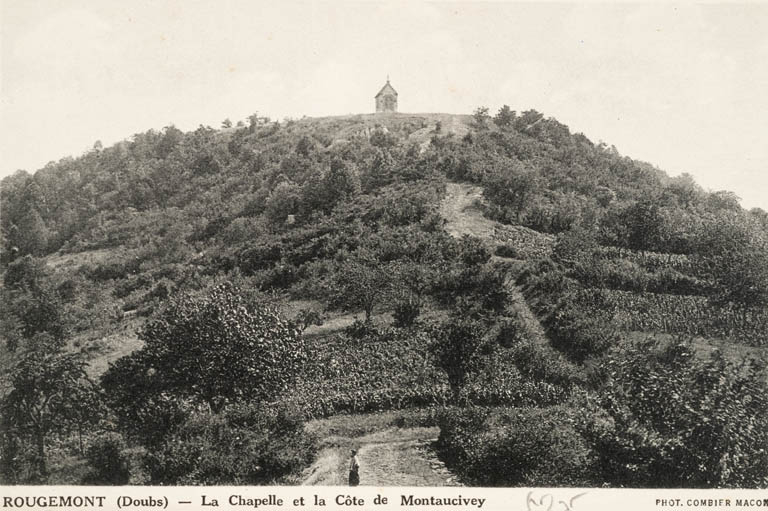 Rougemont (Doubs)- La Chapelle et la Côte de Montaucivey. © Région Bourgogne-Franche-Comté, Inventaire du patrimoine