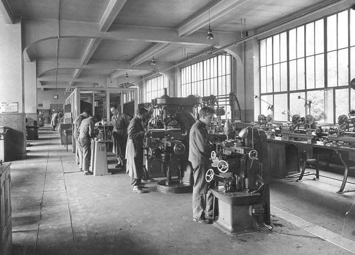 [L'atelier de mécanique], décennie 1950. © Région Bourgogne-Franche-Comté, Inventaire du patrimoine