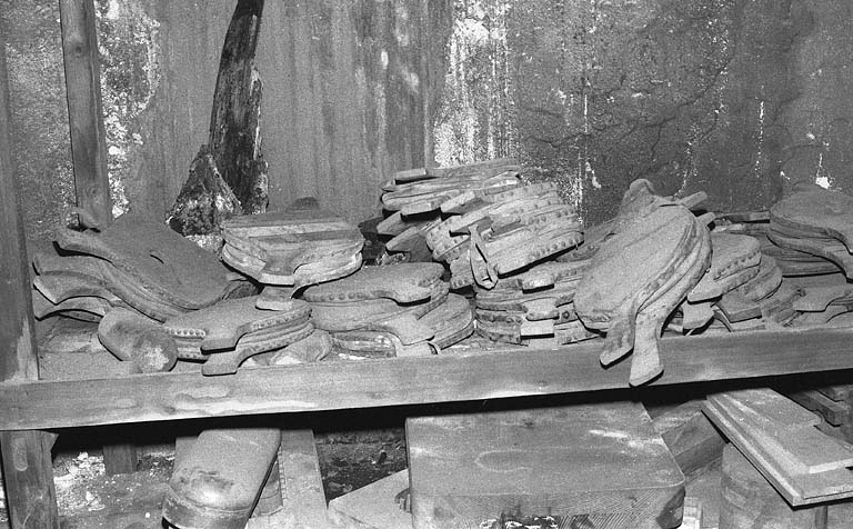 Soufflets de mouleurs (nettoyage des moules). © Région Bourgogne-Franche-Comté, Inventaire du patrimoine