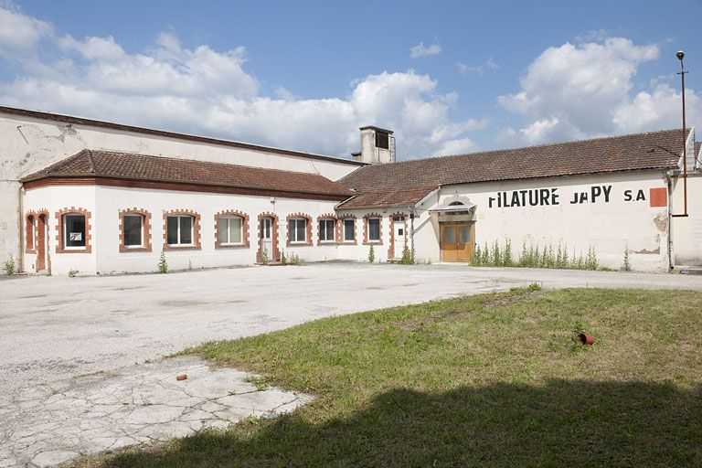 Bureaux vus depuis l'entrée. © Région Bourgogne-Franche-Comté, Inventaire du patrimoine