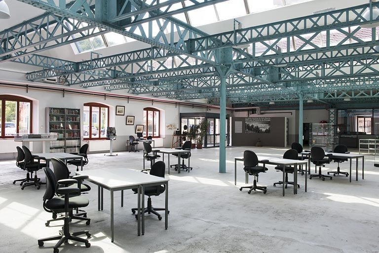 Centre d'archives. Vue d'ensemble intérieure depuis le sud-est. © Région Bourgogne-Franche-Comté, Inventaire du patrimoine