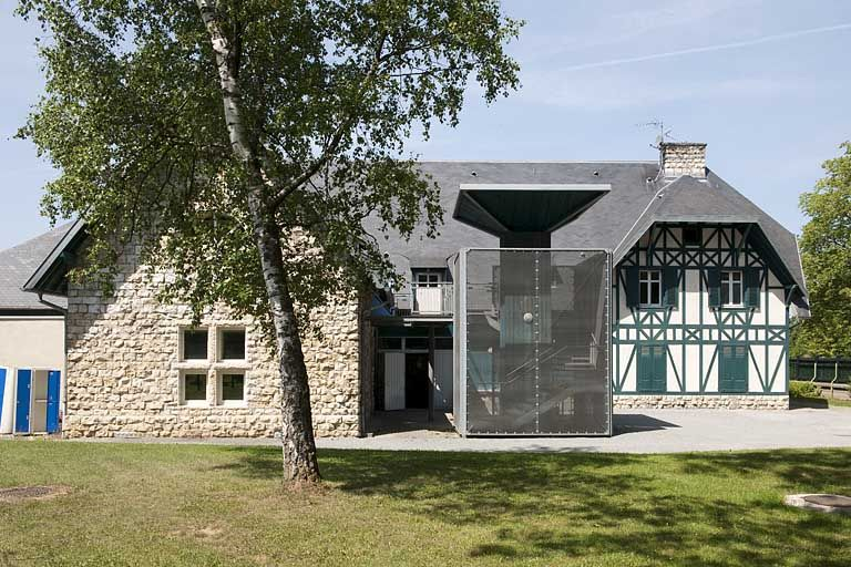 Façade est de la conciergerie. © Région Bourgogne-Franche-Comté, Inventaire du patrimoine