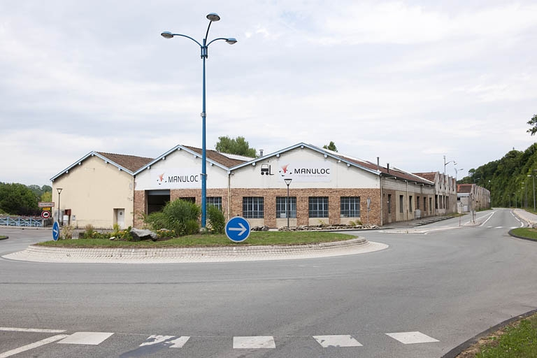 Bâtiment d'eau et atelier de fabrication depuis le sud-est. © Région Bourgogne-Franche-Comté, Inventaire du patrimoine