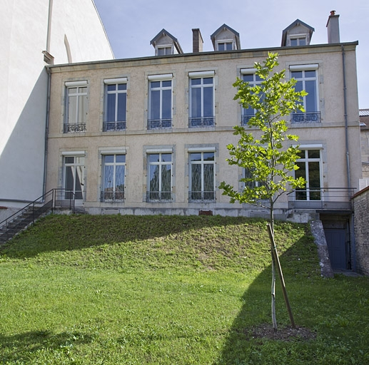 Façade postérieure : de face. © Région Bourgogne-Franche-Comté, Inventaire du Patrimoine
