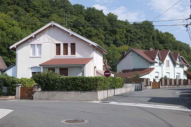 Deux types d'habitation à 2 logements. © Région Bourgogne-Franche-Comté, Inventaire du patrimoine