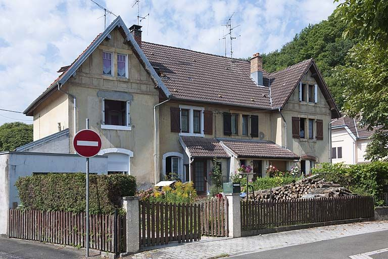 Habitation à 4 logements. Façade antérieure. © Région Bourgogne-Franche-Comté, Inventaire du patrimoine