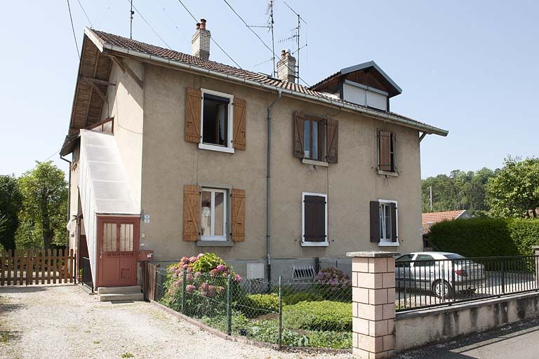 Habitation à trois ou quatre logements. © Région Bourgogne-Franche-Comté, Inventaire du patrimoine