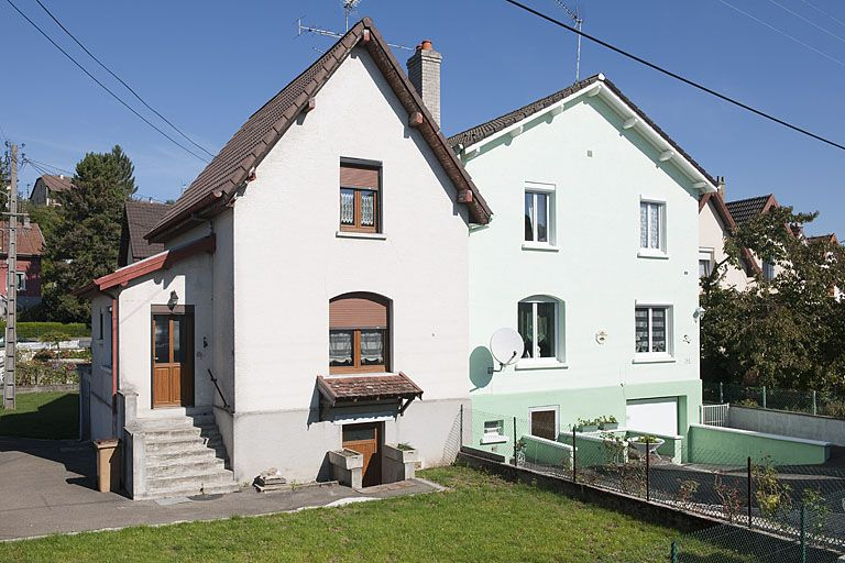 Maison double de cadre rue de la Croze. Façade sud. © Région Bourgogne-Franche-Comté, Inventaire du patrimoine