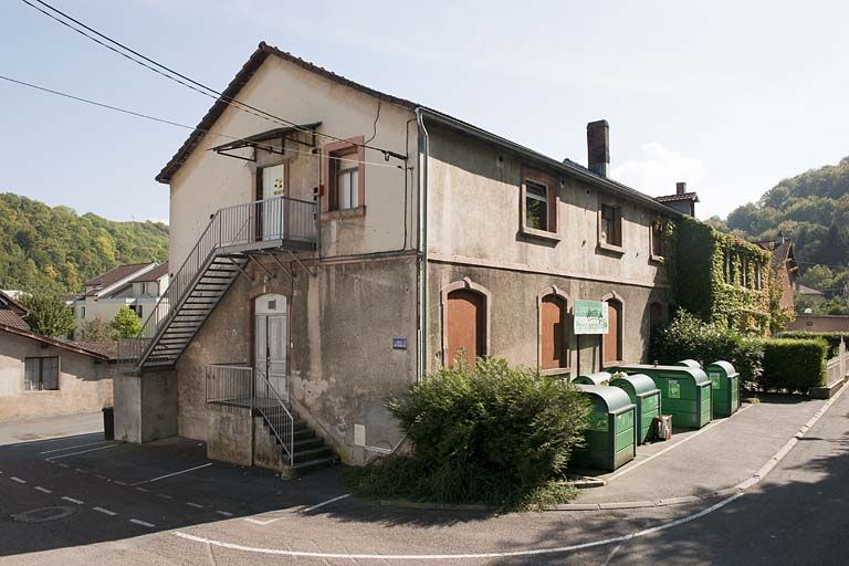 Vue de trois quarts. © Région Bourgogne-Franche-Comté, Inventaire du patrimoine Vue de trois quarts. © Région Bourgogne-Franche-Comté, Inventaire du patrimoine