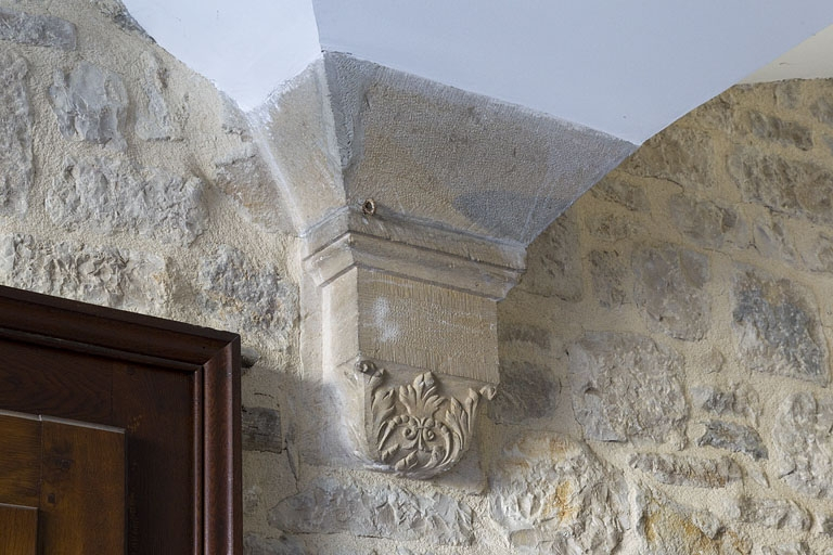 Logis principal, passage cocher : détail d'un support de la voûte. © Région Bourgogne-Franche-Comté, Inventaire du Patrimoine