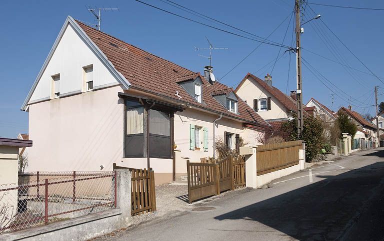 Rue d'Alsace. Maison jumelée (côté impair). © Région Bourgogne-Franche-Comté, Inventaire du patrimoine