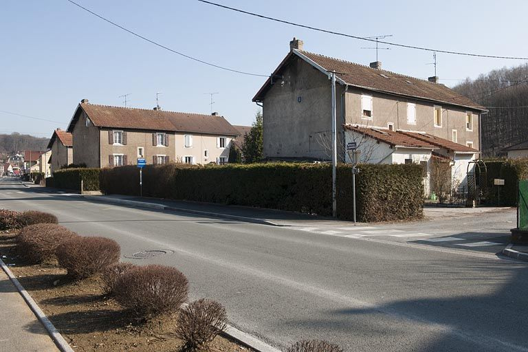 Immeubles depuis la rue du 18 Novembre. © Région Bourgogne-Franche-Comté, Inventaire du patrimoine