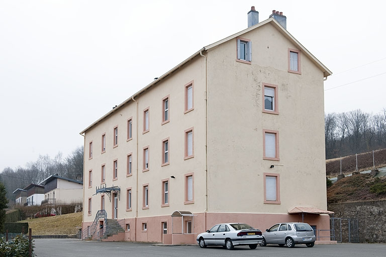 Vue d'ensemble depuis le nord-ouest. © Région Bourgogne-Franche-Comté, Inventaire du patrimoine