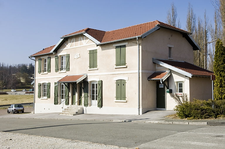 Habitation vue de trois quarts droite. © Région Bourgogne-Franche-Comté, Inventaire du patrimoine